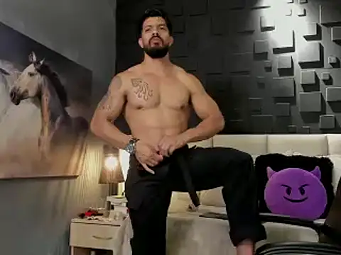 DannSaenz online show from February 2025 12:11:01 AM