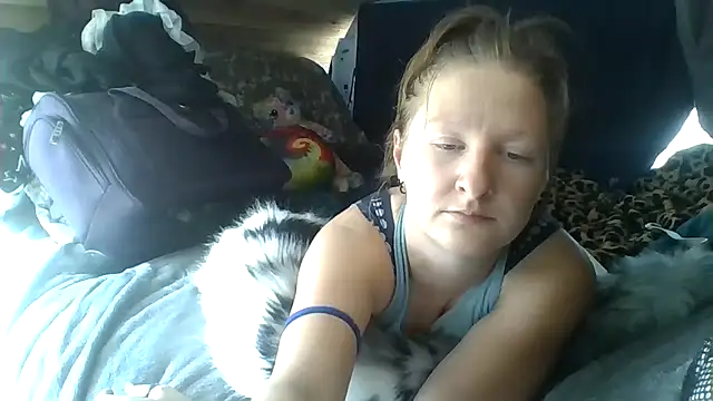 Snapshot of Eluradess chatting on September 2025 09:27:02 PM Eluradess online show from September 2025 09:27:02 PM