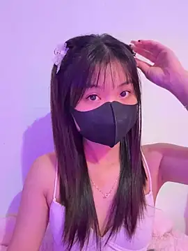 Snapshot of Maeve2k5 chatting on September 2025 05:15:02 PM Maeve2k5 online show from September 2025 05:15:02 PM