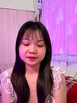 Snapshot of Maeve2k5 chatting on October 2025 09:17:01 AM Maeve2k5 online show from October 2025 09:17:01 AM