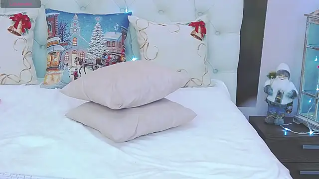 VioletUmi online show from December 2024 02:34:02 PM