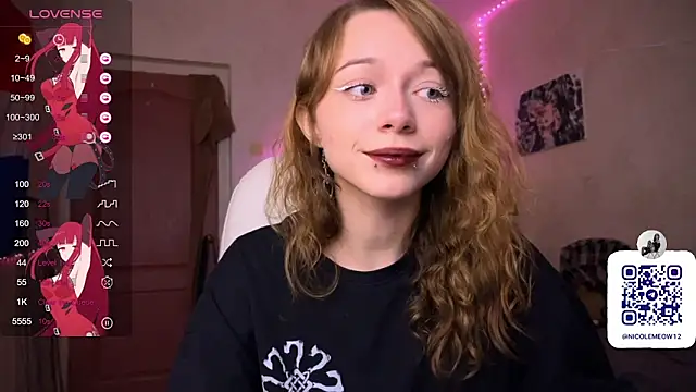 Snapshot of _SofiaBrown chatting on September 2025 04:07:01 PM SofiaBrown online show from September 2025 04:07:01 PM