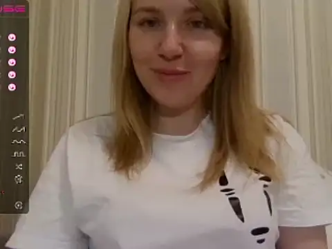 urbadkitty online show from December 2024 01:43:02 PM