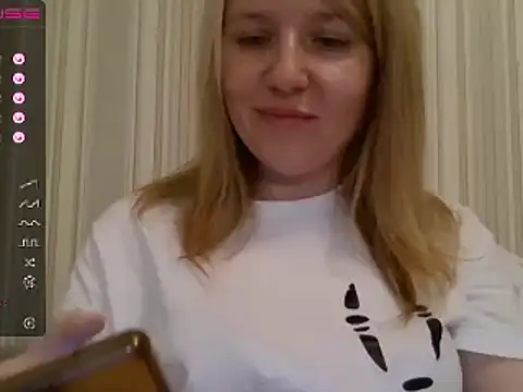 urbadkitty online show from December 2024 04:08:02 PM