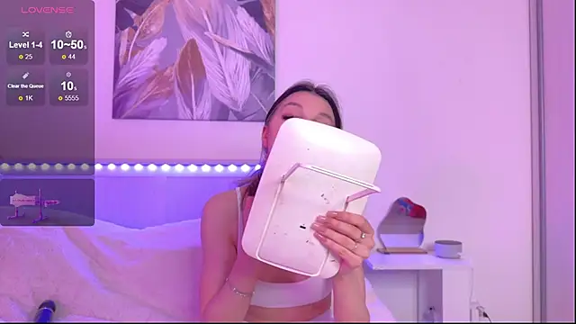 Veronica leal online show from October 2025 09:06:02 AM