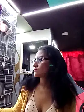 Snapshot of AdelinaMiran90 chatting on September 2025 05:45:02 PM AdelinaMiran90 online show from September 2025 05:45:02 PM