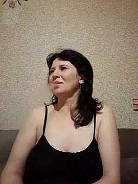 MriaLove31 online show from October 2025 08:55:02 PM