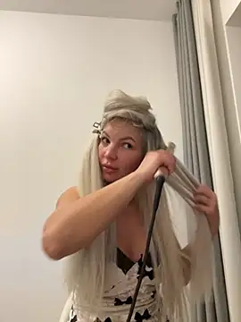 Jessy Jo online show from September 2025 06:46:02 PM