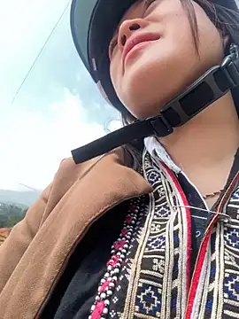 Hellen 111 online show from October 2025 03:16:02 AM