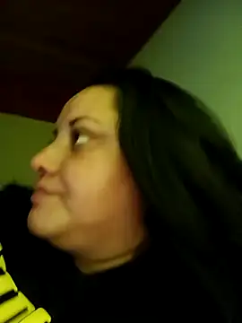 Snapshot of tetasgrandes_karol chatting on January 2025 05:45:01 PM tetasgrandes karol online show from January 2025 05:45:01 PM