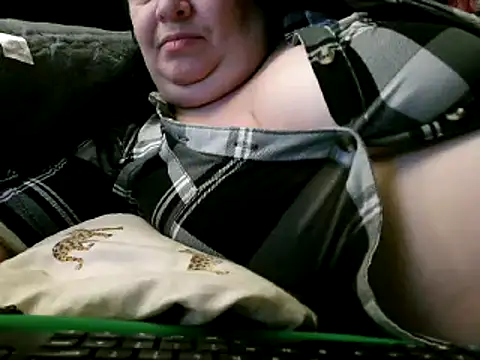 Snapshot of WHITEDAROSE chatting on December 2024 05:07:01 AM WHITEDAROSE online show from December 2024 05:07:01 AM