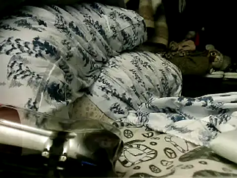 Snapshot of WHITEDAROSE chatting on February 2025 12:19:01 AM WHITEDAROSE online show from February 2025 12:19:01 AM