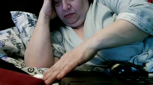 Snapshot of WHITEDAROSE chatting on February 2025 06:46:02 PM WHITEDAROSE online show from February 2025 06:46:02 PM