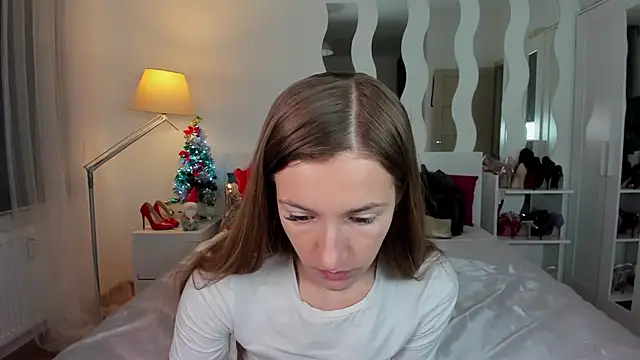 KateRedgar online show from January 2025 03:35:01 PM