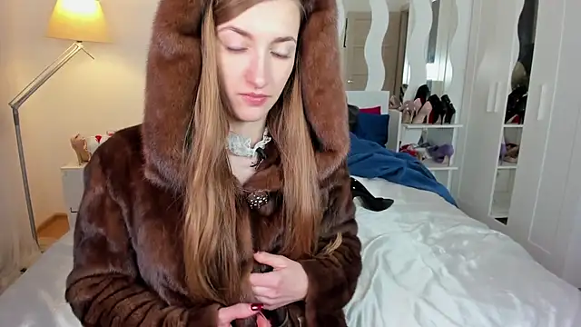 KateRedgar online show from January 2025 04:43:02 PM