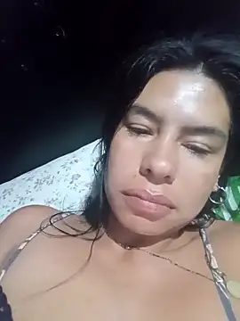 Snapshot of Alanagracia chatting on October 2025 10:38:01 AM Alanagracia online show from October 2025 10:38:01 AM