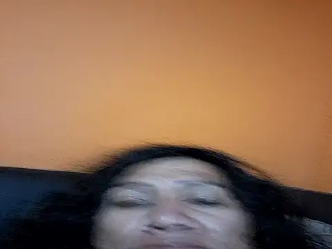 miicheele32 online show from December 2025 03:54:01 PM