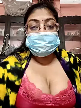 LAVERNIYA  online show from January 2025 07:00:02 PM