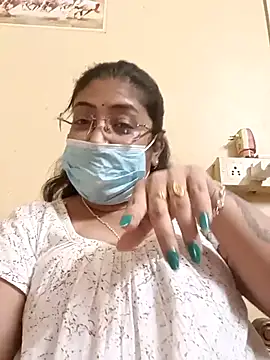 LAVERNIYA  online show from February 2025 10:26:01 AM