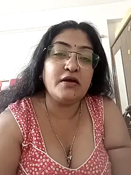 LAVERNIYA  online show from September 2025 12:30:01 PM