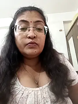 LAVERNIYA  online show from October 2025 10:05:02 AM