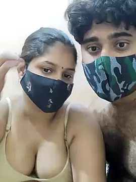 Snapshot of IND_COUPLE1 chatting on January 2025 03:45:01 PM IND COUPLE1 online show from January 2025 03:45:01 PM