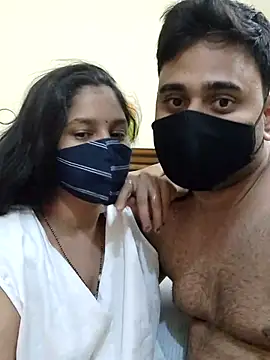 Snapshot of IND_COUPLE1 chatting on February 2025 06:45:02 PM IND COUPLE1 online show from February 2025 06:45:02 PM