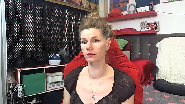 kellyterapy online show from January 2025 06:16:02 PM