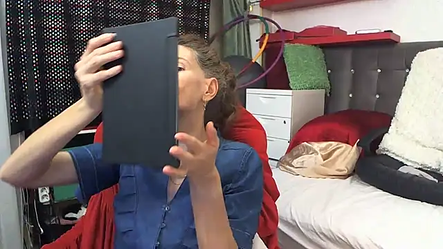 kellyterapy online show from February 2025 10:44:02 PM