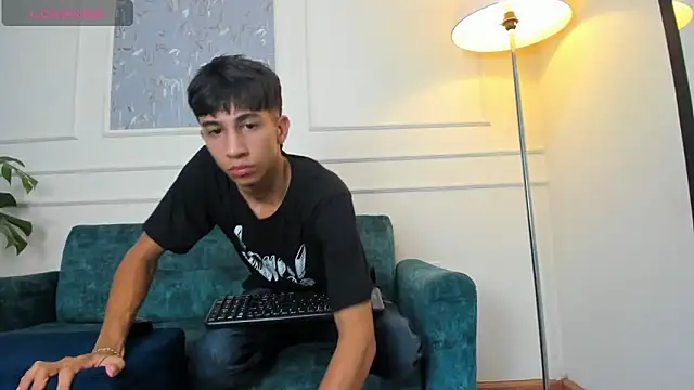 Lucian Davi online show from December 2024 04:38:02 AM