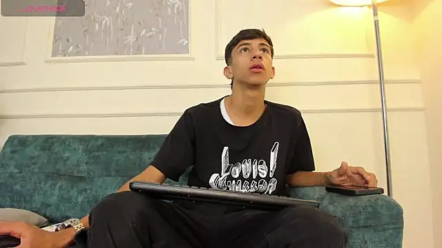 Lucian Davi online show from January 2025 01:07:01 PM
