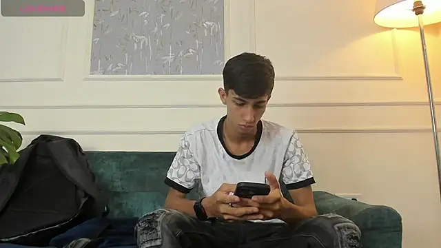Lucian Davi online show from March 2025 12:25:02 PM