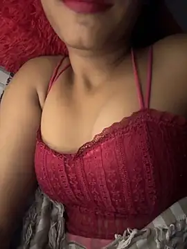 Hot Goldengirl online show from November 2025 07:37:01 PM