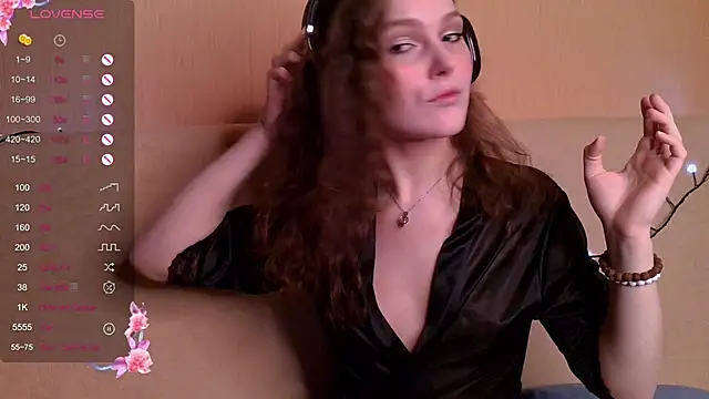 Snapshot of Jenna_Sativa chatting on February 2025 01:59:01 PM Jenna Sativa online show from February 2025 01:59:01 PM