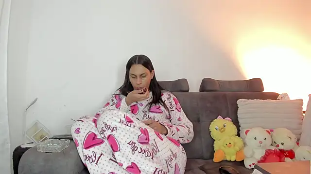  Isabelhaa online show from October 2025 12:00:01 AM