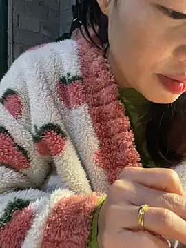 Laura8910 online show from March 2025 08:34:02 AM