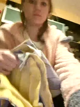 Snapshot of KimySandy chatting on February 2025 01:57:01 AM KimySandy online show from February 2025 01:57:01 AM
