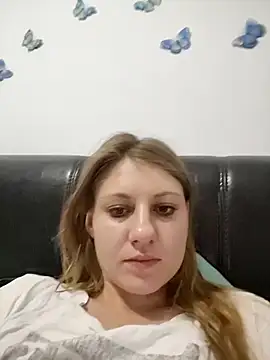 Snapshot of KimySandy chatting on September 2025 12:32:02 AM KimySandy online show from September 2025 12:32:02 AM