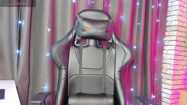 Stacey Brown online show from December 2024 02:49:01 PM