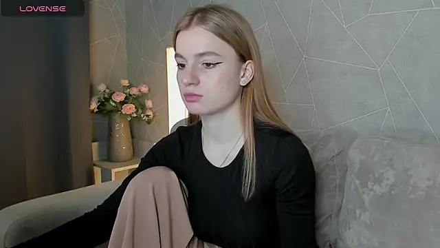 Stacey Brown online show from March 2025 03:39:01 AM