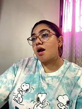 Snapshot of KathyGonzalez chatting on October 2025 11:49:02 AM KathyGonzalez online show from October 2025 11:49:02 AM