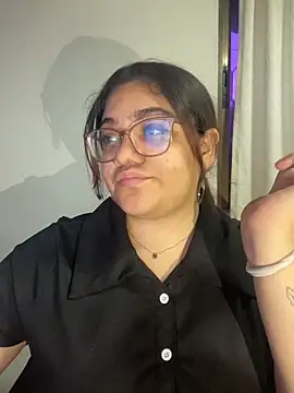 Snapshot of KathyGonzalez chatting on November 2025 10:59:01 AM KathyGonzalez online show from November 2025 10:59:01 AM