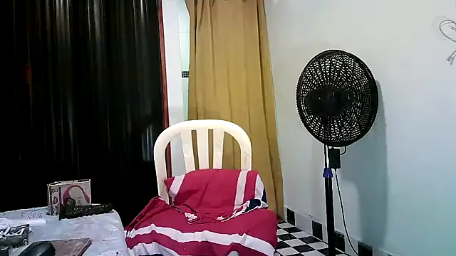 kimmiemm online show from December 2024 02:01:01 AM