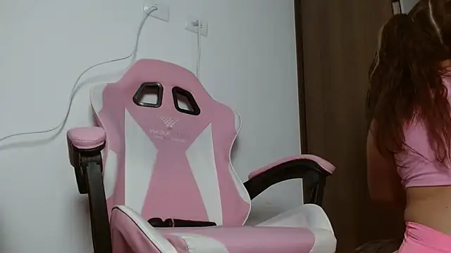 Snapshot of keilafranco chatting on October 2025 12:14:01 AM keilafranco online show from October 2025 12:14:01 AM