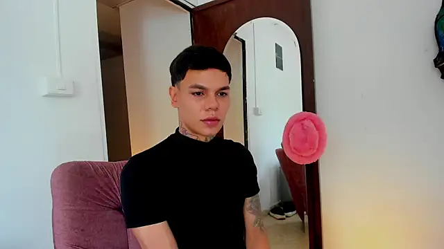 Jordyrodriiguez online show from October 2025 04:42:01 PM