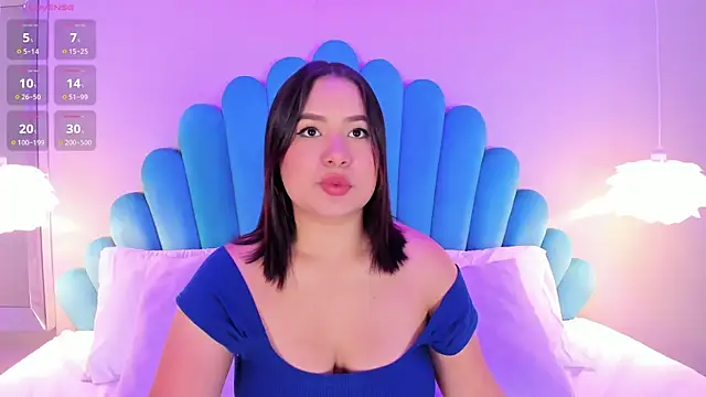 Snapshot of HannaKarson chatting on February 2025 11:30:01 AM HannaKarson online show from February 2025 11:30:01 AM