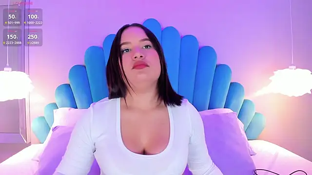 Snapshot of HannaKarson chatting on February 2025 11:41:02 AM HannaKarson online show from February 2025 11:41:02 AM