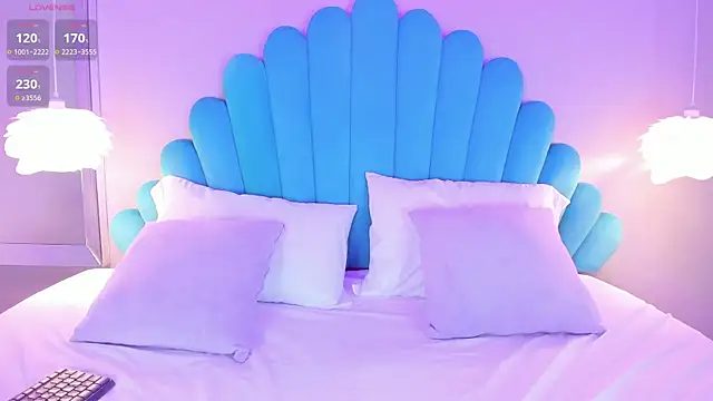 Snapshot of HannaKarson chatting on March 2025 11:37:02 AM HannaKarson online show from March 2025 11:37:02 AM