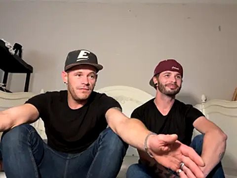 Snapshot of FrankieKentucky chatting on November 2025 05:32:02 AM FrankieKentucky online show from November 2025 05:32:02 AM