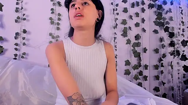 Natasha Nasty2 online show from December 2024 11:17:02 PM